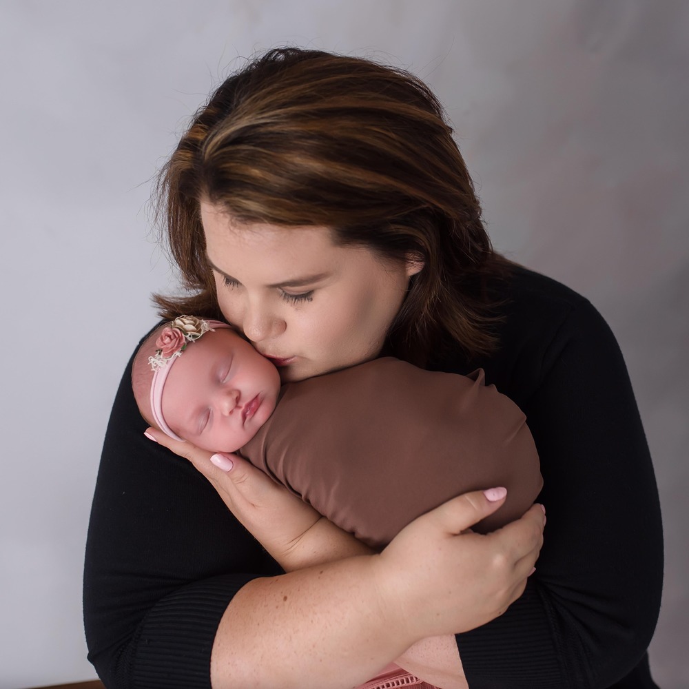 Meet your Posher, Tenea